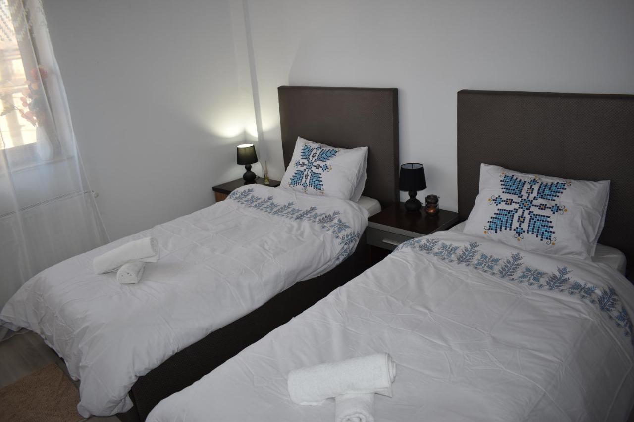 Occidental Wise Transit Hotel Bucureşti Ngoại thất bức ảnh