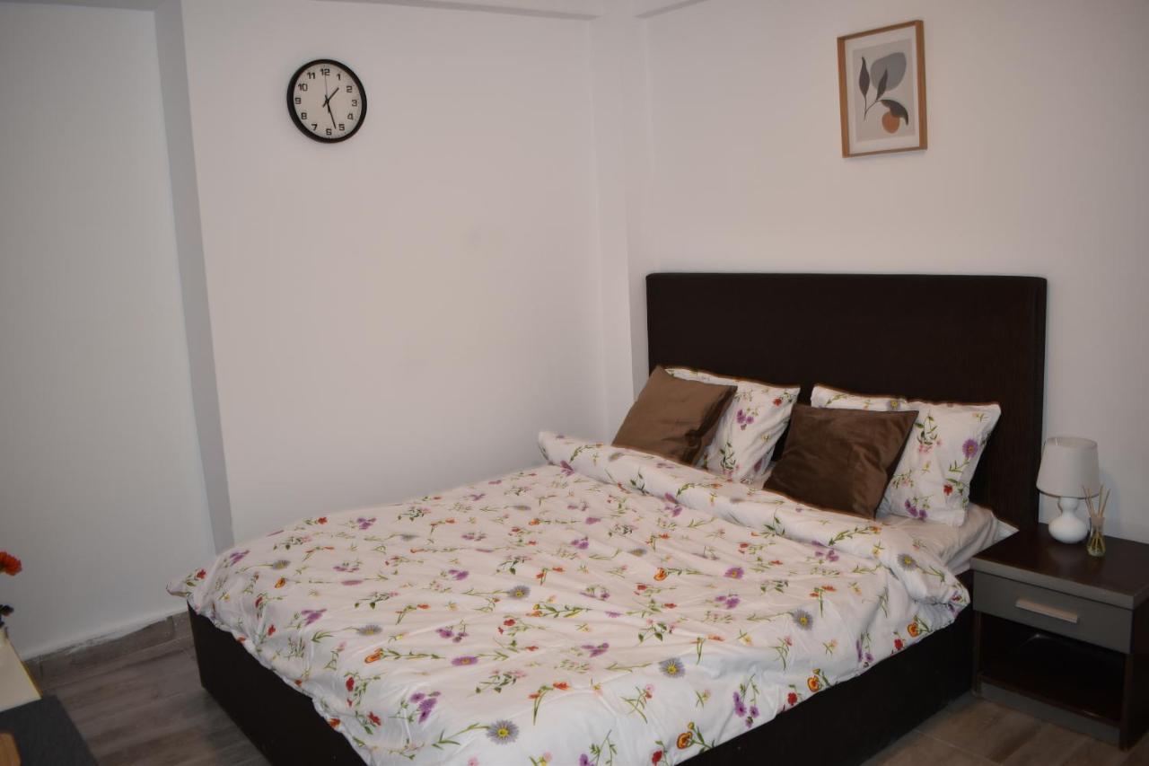 Occidental Wise Transit Hotel Bucureşti Ngoại thất bức ảnh